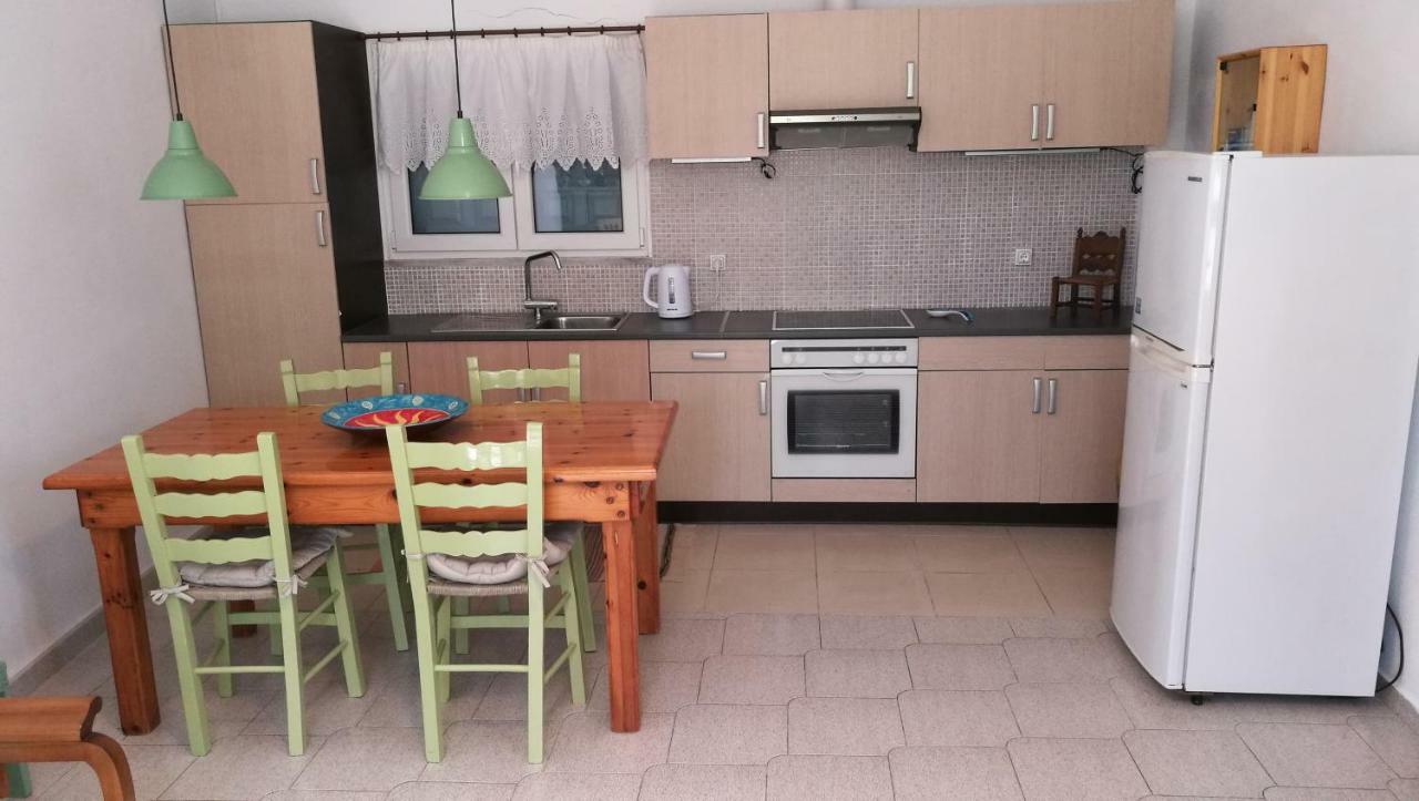 הוילה סקירוס Anemos Seaside House מראה חיצוני תמונה