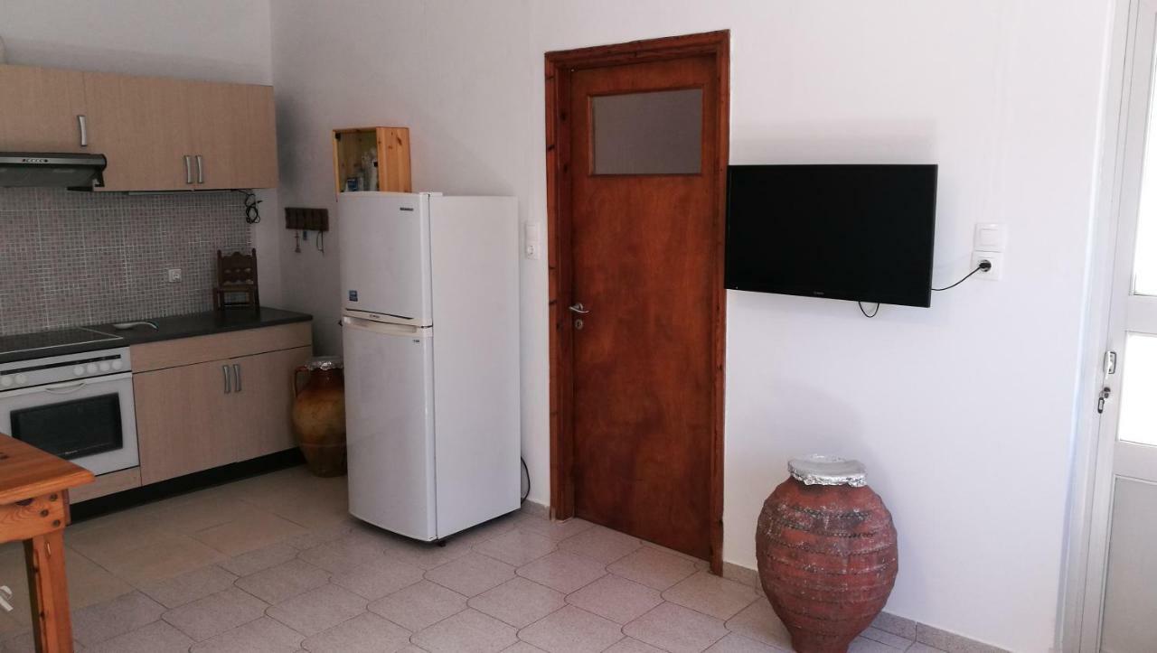 הוילה סקירוס Anemos Seaside House מראה חיצוני תמונה